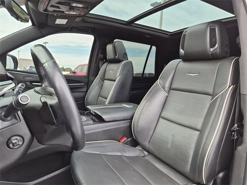 Used 2023 Cadillac Escalade Sport w/ Touring Package image 17