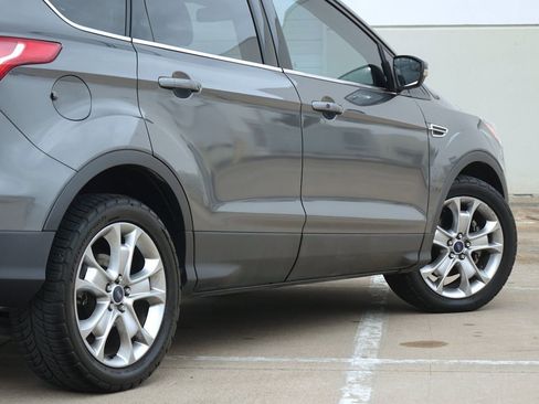 Used 2014 Ford Escape Titanium FWD image 33