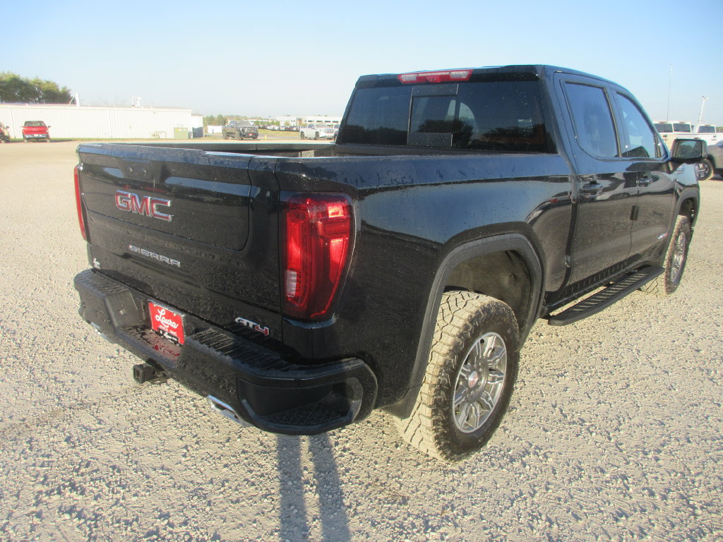 New 2026 GMC Sierra 1500 AT4 w/ AT4 Premium Package AWD/4WD image 4