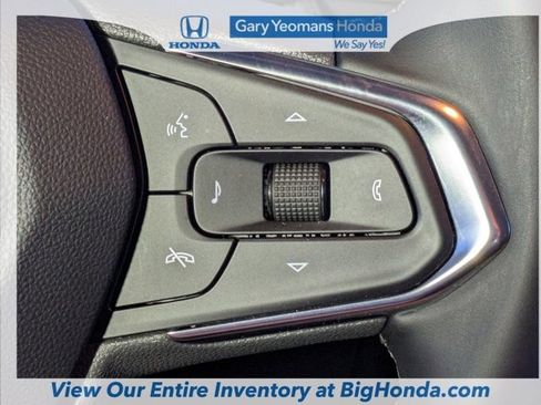 Used 2025 Chevrolet Trax LT w/ Driver Confidence Package image 24