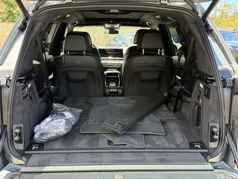 Used 2026 BMW X7 xDrive40i w/ M Sport Package AWD/4WD image 16