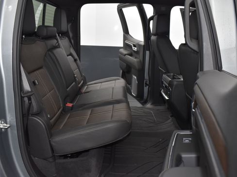 Used 2024 Chevrolet Silverado 1500 High Country image 25