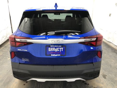 Certified 2022 Kia Seltos LX image 7