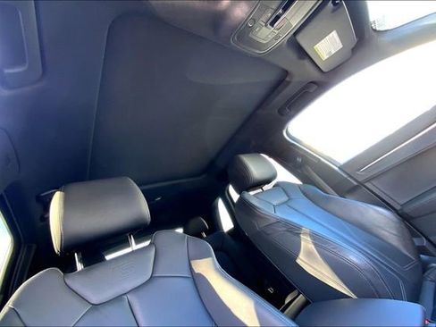 Used 2024 Audi Q3 2.0T Premium image 13