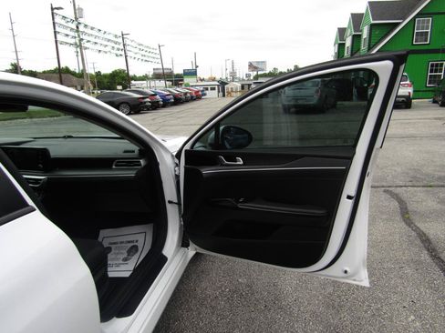 Used 2023 Kia K5 LXS FWD image 22