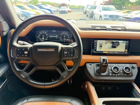 Used 2021 Land Rover Defender 110 X AWD/4WD image 21