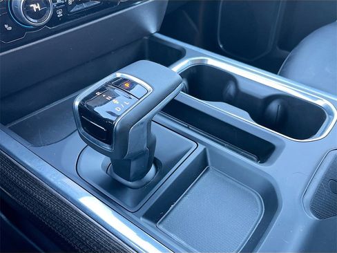 Used 2024 Chevrolet Silverado 1500 LT Trail Boss w/ LT Trail Boss Premium Package image 17