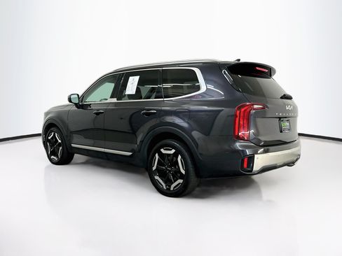 Used 2025 Kia Telluride S AWD/4WD image 5