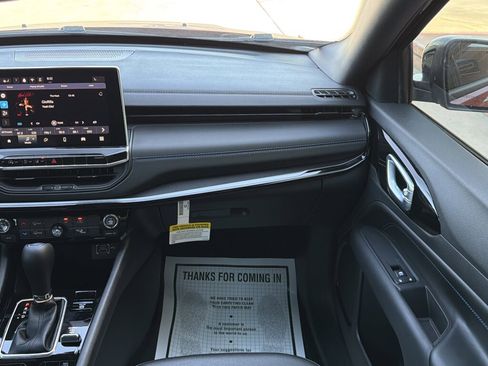 New 2026 Jeep Compass Latitude AWD/4WD image 12