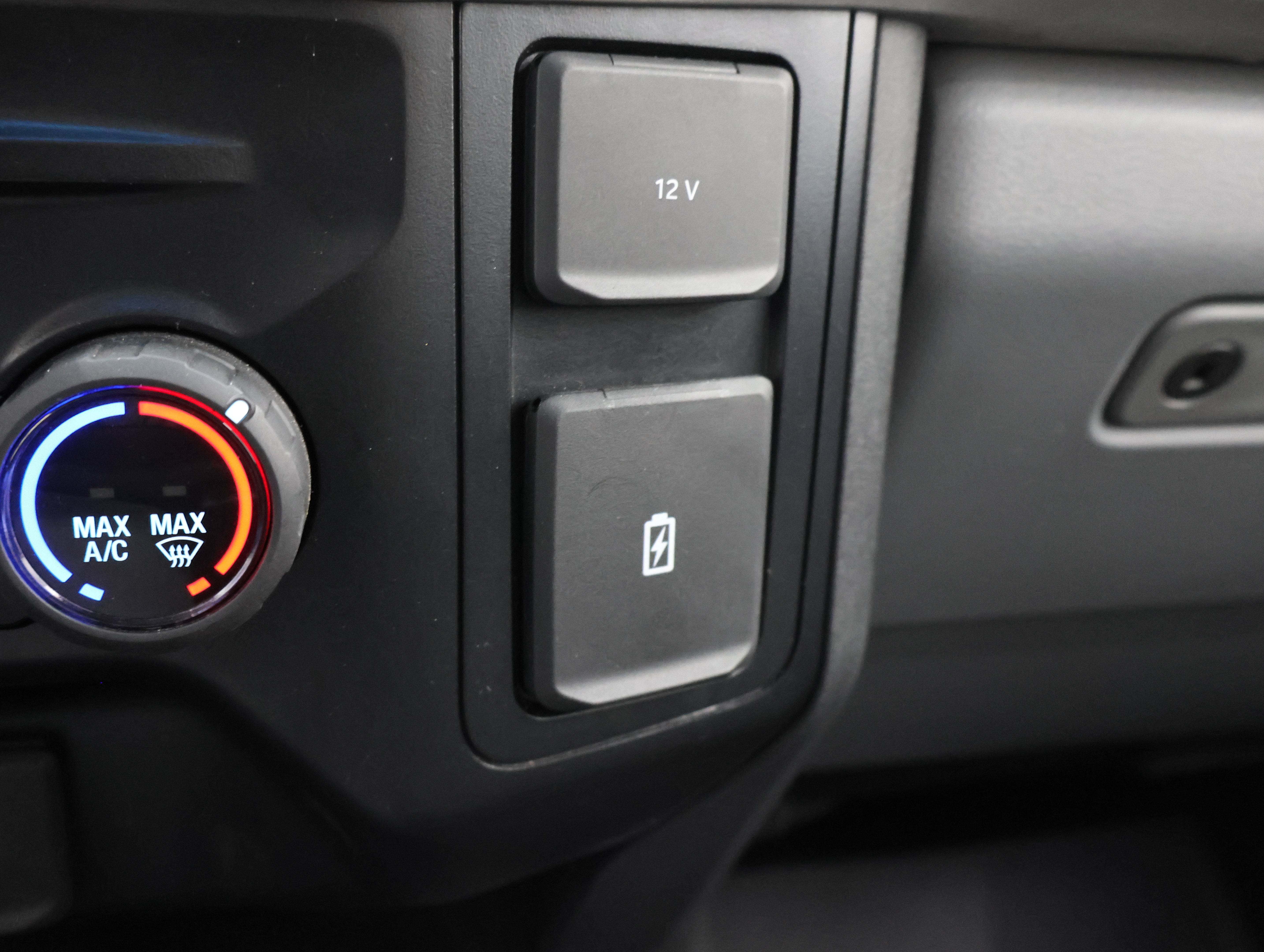 Used 2024 Ford F250 XL w/ STX Appearance Package AWD/4WD image 50