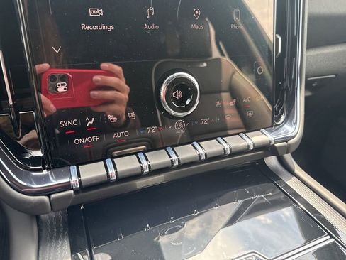 New 2026 GMC Yukon AT4 Ultimate w/ LPO, Floor Liner Package AWD/4WD image 39