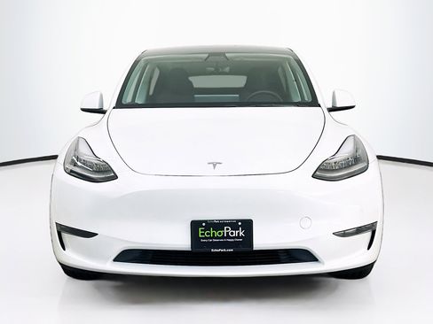 Used 2021 Tesla Model Y Long Range image 2