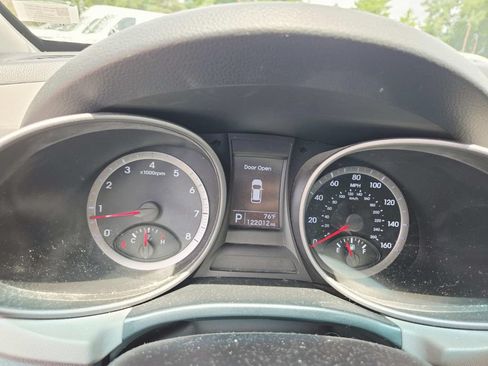 Used 2015 Hyundai Santa Fe Sport FWD image 13
