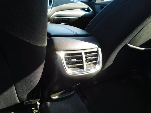 Used 2024 Chevrolet Malibu LT FWD image 10