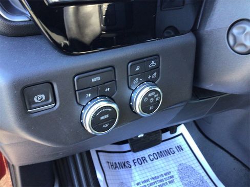 Used 2023 GMC Sierra 1500 SLT w/ SLT Premium Package image 18