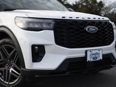 New 2026 Ford Explorer ST-Line w/ ST-Line Street Pack