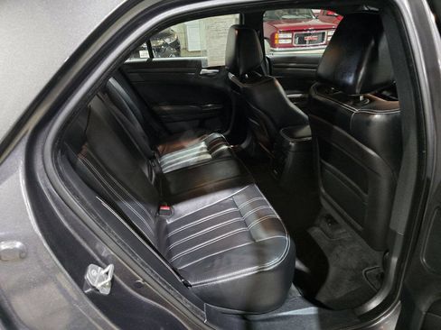 Used 2015 Chrysler 300 S image 29