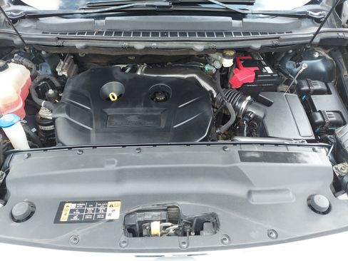 Used 2016 Ford Edge Titanium FWD image 29
