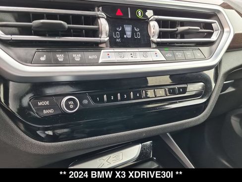 Used 2024 BMW X3 xDrive30i AWD/4WD image 23