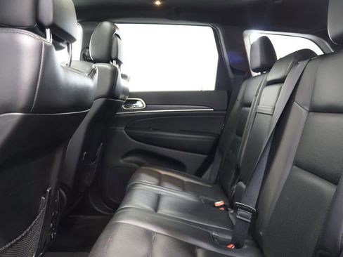 Used 2018 Jeep Grand Cherokee Limited image 26