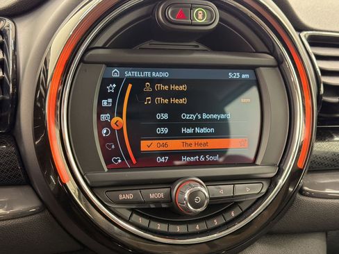 Used 2021 MINI Cooper Clubman S w/ Premium Package FWD image 24