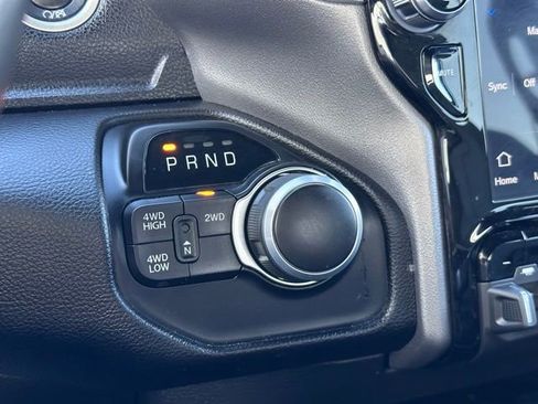 Used 2024 RAM 2500 Big Horn w/ Level 2 Equipment Group AWD/4WD image 17