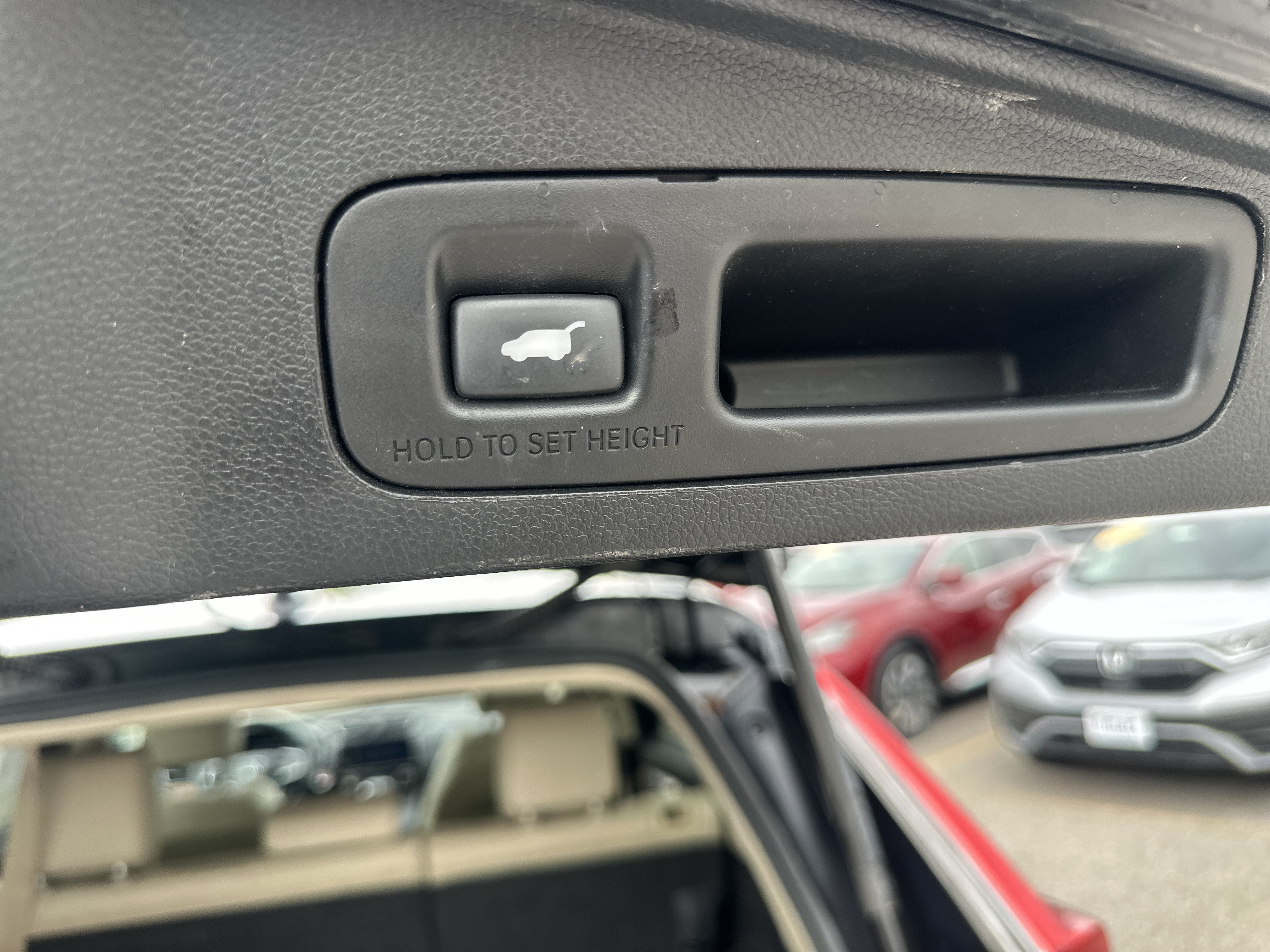Used 2018 Honda CR-V Touring image 11