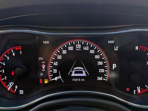 Used 2017 Dodge Durango Citadel w/ Technology Group image 14