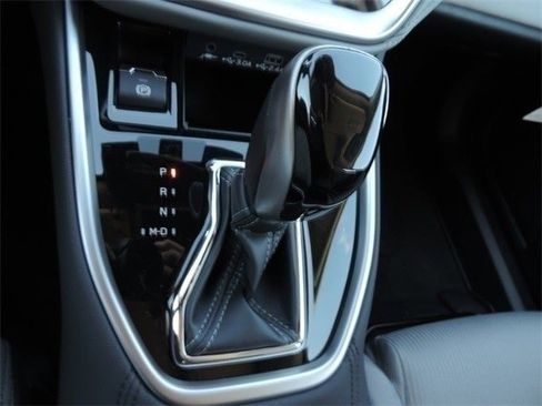 Used 2024 Subaru Legacy Premium image 17