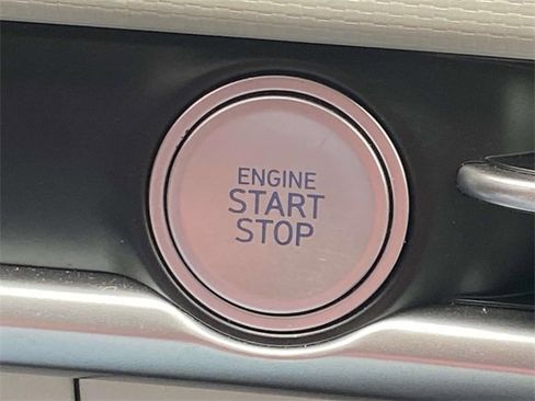 Certified 2025 Hyundai Tucson SE image 29