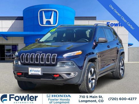 Used 2015 Jeep Cherokee Trailhawk w/ Comfort/Convenience Group AWD/4WD image 1
