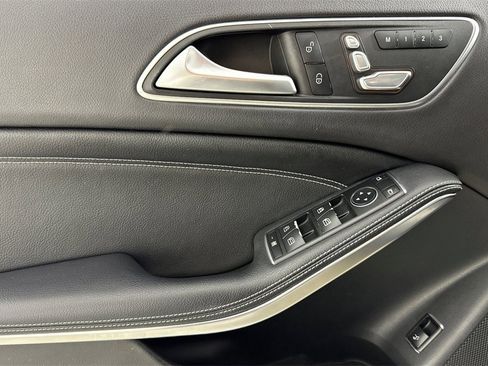Certified 2019 Mercedes-Benz GLA 250 image 11