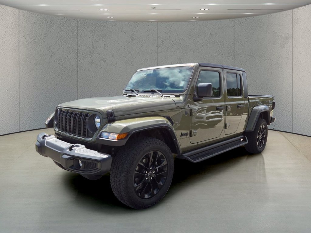Used 2025 Jeep Gladiator Sport AWD/4WD image 12