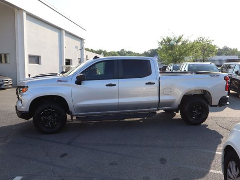 Used 2022 Chevrolet Silverado 1500 Custom Trail Boss AWD/4WD image 7