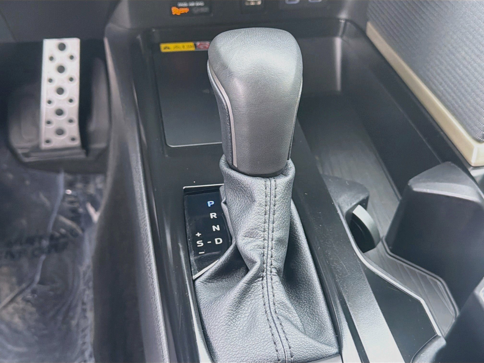 Used 2026 Toyota Camry SE FWD image 24