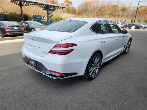 Used 2025 Genesis G70 2.5T image 28
