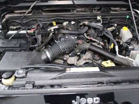 Used 2009 Jeep Wrangler X image 19