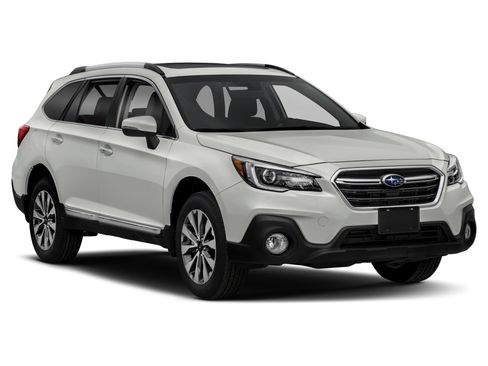 Used 2019 Subaru Outback 3.6R Touring AWD/4WD image 6