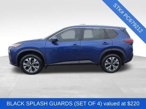 Used 2023 Nissan Rogue SV w/ SV Premium Package image 4