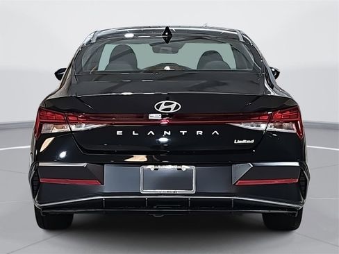 New 2026 Hyundai Elantra Limited image 6