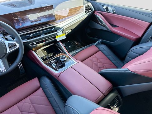 New 2026 BMW X6 xDrive40i w/ Executive Package image 18