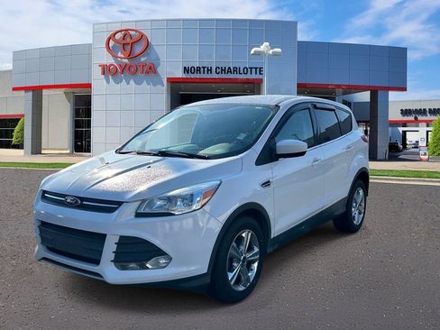 Used 2014 Ford Escape SE FWD image 3