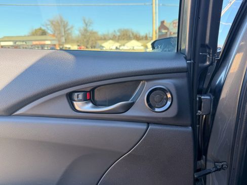 Used 2020 Honda Civic Sport image 23