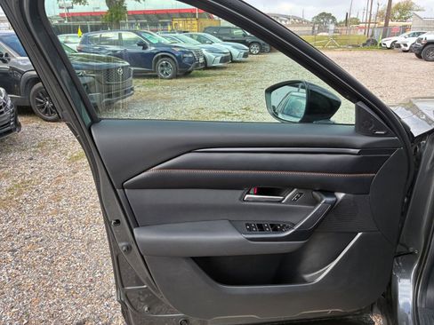 Used 2025 MAZDA CX-50 2.5 Hybrid w/ Premium Plus Pkg image 15