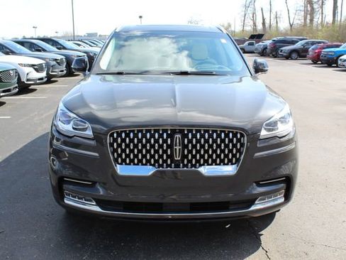 Certified 2023 Lincoln Aviator Black Label w/ Dynamic Handling Package image 10
