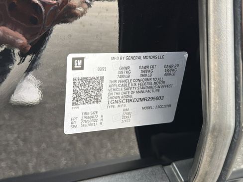 Used 2021 Chevrolet Tahoe RST w/ Luxury Package image 37