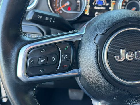 Used 2021 Jeep Wrangler Unlimited Sahara AWD/4WD image 22