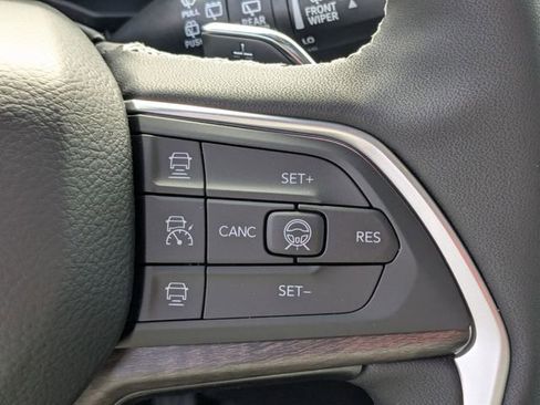 New 2026 Jeep Grand Cherokee 4WD image 16