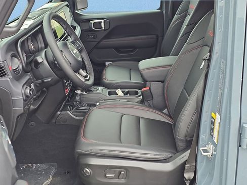 New 2026 Jeep Wrangler Unlimited Rubicon w/ Safety Group image 13