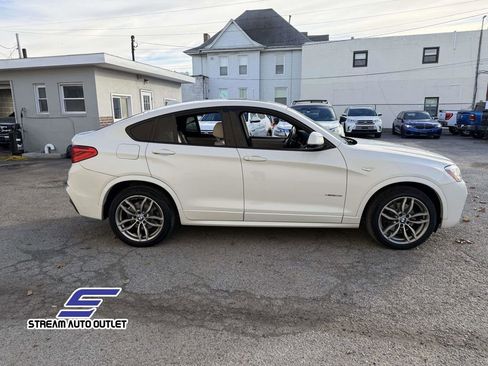 Used 2018 BMW X4 xDrive28i image 9